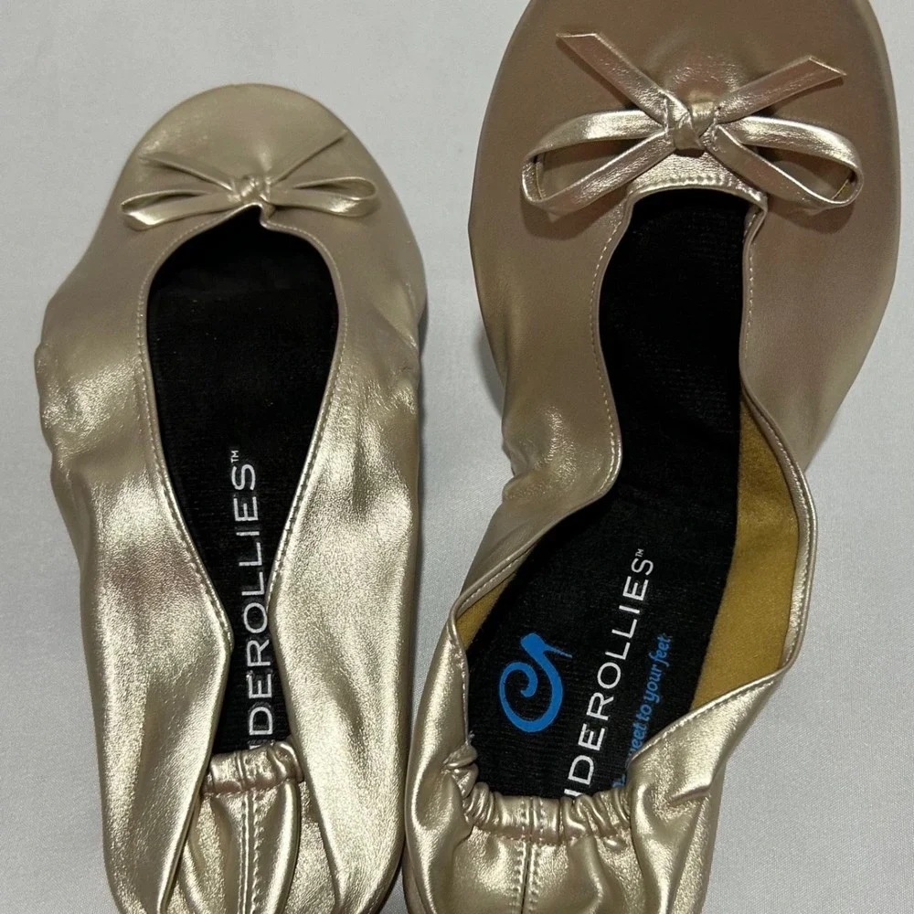 Cinderollies Women's Ballet Flats Size M Metallic Gold Slip On‎ Foldable Travel